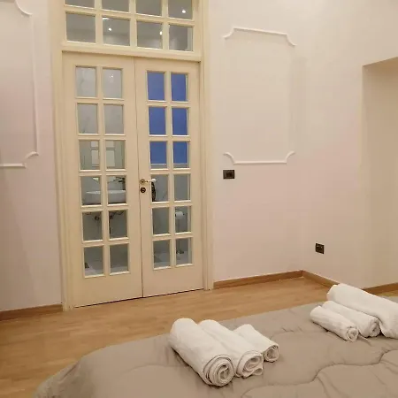 Appartement La Dimora Dei Borbone Napels